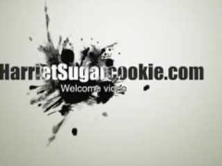 Delightful dhe gjoksmadhe aziatike adoleshent harriet